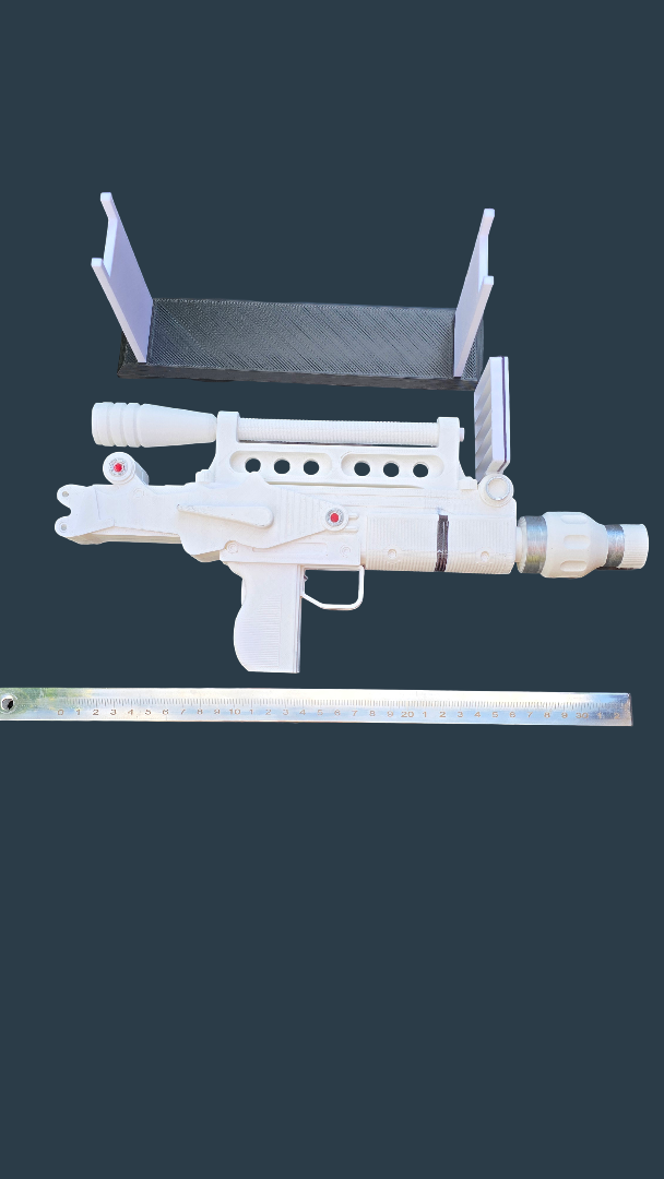 Retro Laser 007 Style Display Prop – 3D Printed Sci-Fi Fan Model