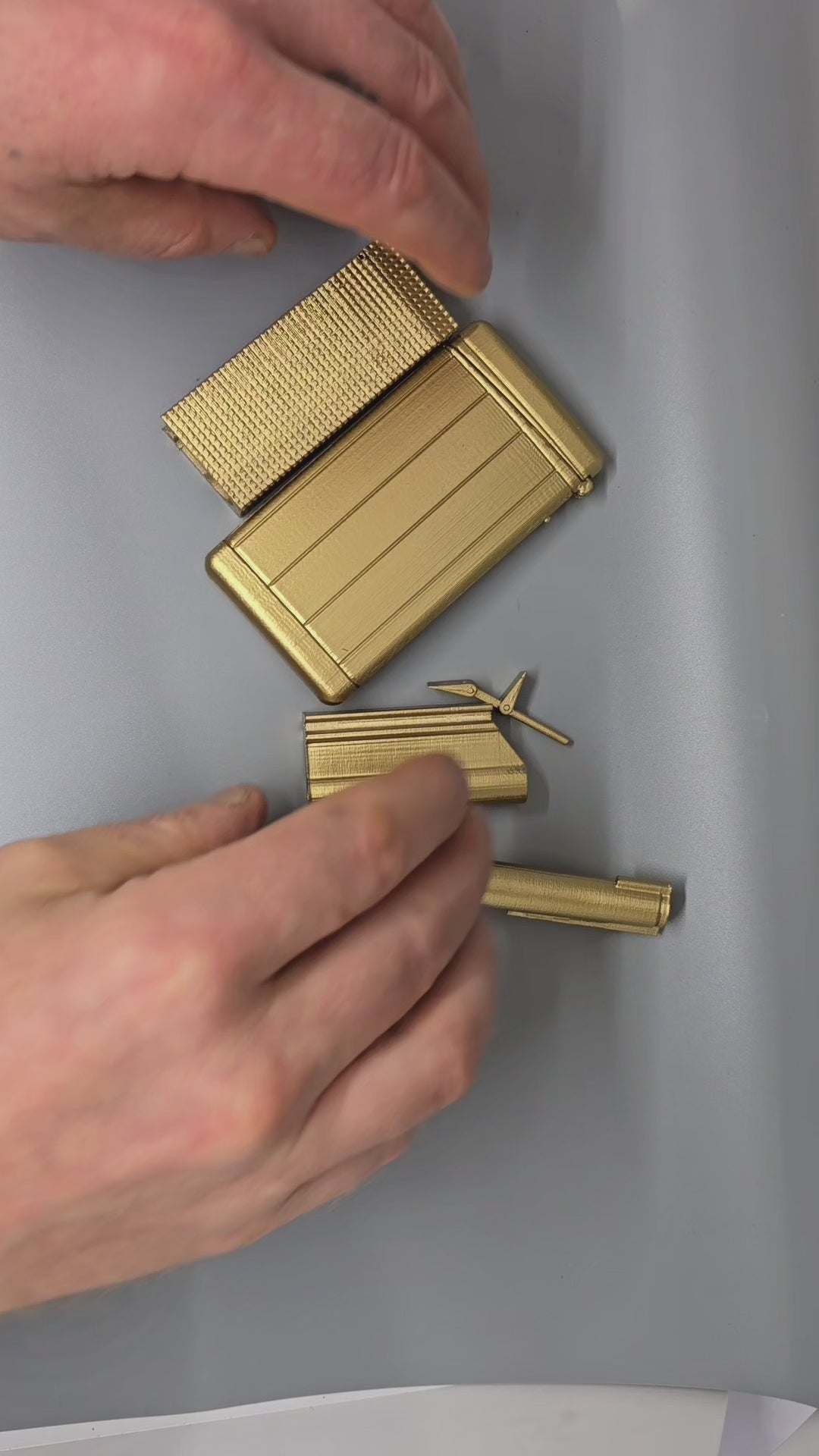 Demonstration video: assembling the Golden Gun style prop inspired by The Man with the Golden Gun (James Bond 007)
