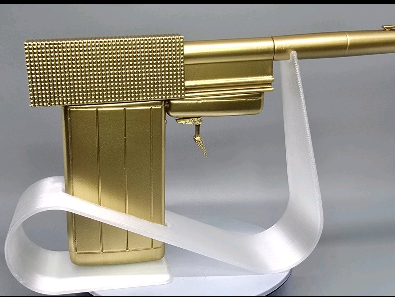 Golden Gun Style Prop – 3D Printed Display Model – Fan-Made Spy Collectible