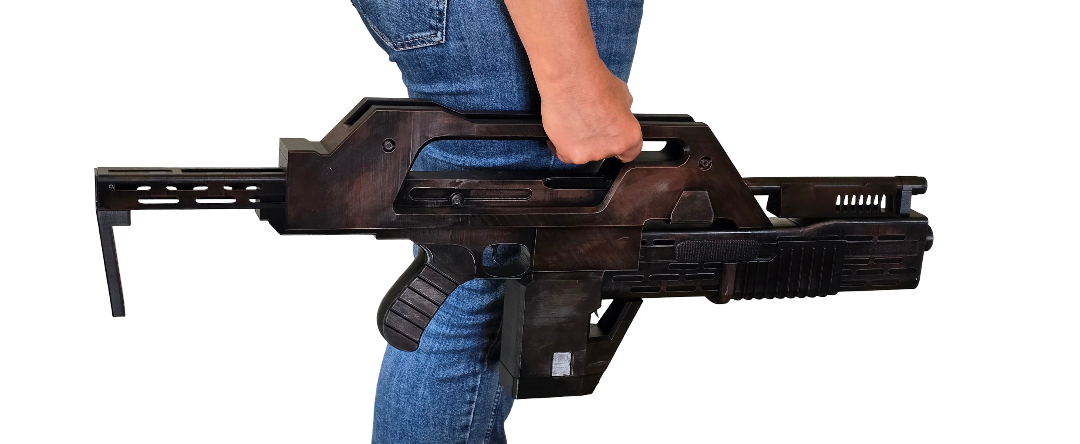 M41A Pulse Rifle Style Prop – Fully Painted 3D Printed Sci-Fi Display Model