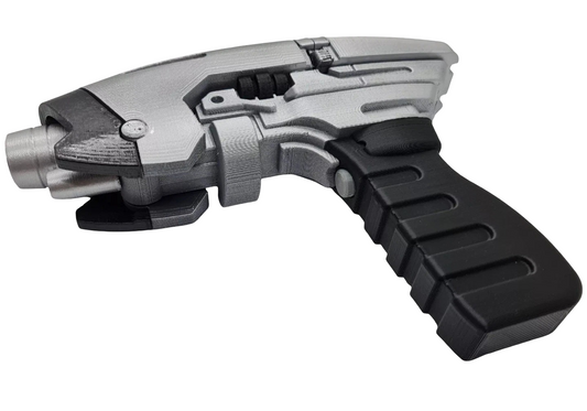 Starfleet Style Phaser Prop – Fan-Made Sci-Fi Display Model